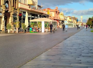 italy/versilia/attraction/torre-dell-orologio-in-passeggiata