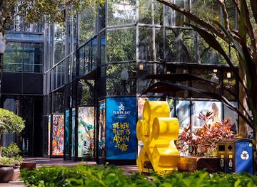 florida/tampa-bay-area/attraction/iconic-tampa-bay