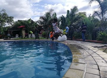 zambia/chimfunshi-wildlife-orphanage/attraction/kumbaya-gardens