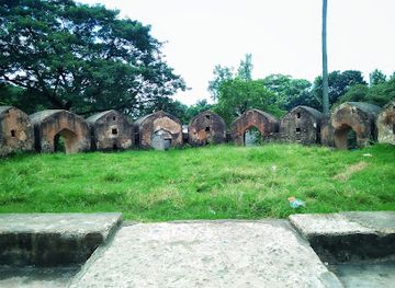bangladesh/western-bengal/attraction/hajiganj-fort