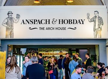 united-kingdom/london/attraction/anspach-hobday-the-arch-house