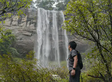 ຕາດພອກ Phork Waterfall