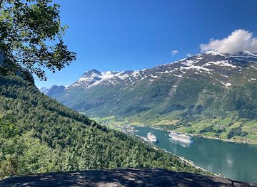 norway/sogn-og-fjordane/attraction/huaren-viewpoint
