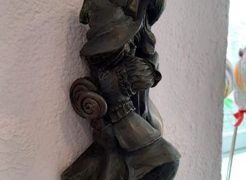 poland/wroclaw/attraction/krasnala-karmelia