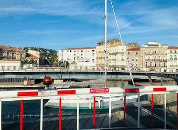 france/montpellier/attraction/entree-port-de-sete