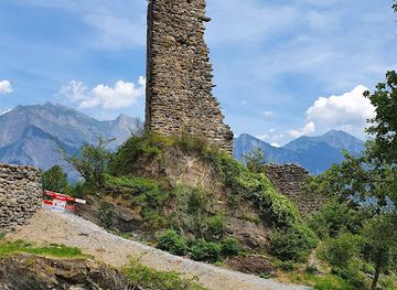 liechtenstein/ruggell/attraction/burgruine-hohensax