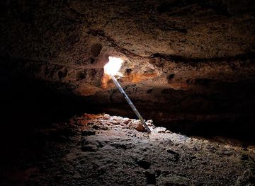 saudi-arabia/northern-borders/attraction/the-hidden-cave