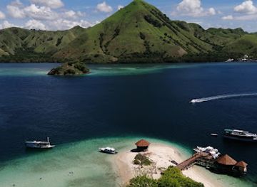 indonesia/east-nusa-tenggara/attraction/loh-buaya-komodo-national-park