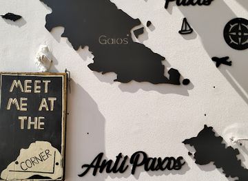 greece/paxos/attraction/instagram-spot-corner