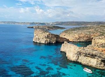 malta/mdina/attraction/l-ghar-ta-bla-saqaf-it-tieqa-taht-il-hnejja