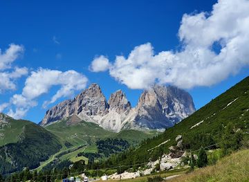 italy/dolomites/attraction/val-di-fassa