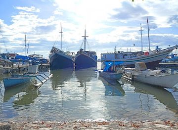 indonesia/south-sulawesi/attraction/paotere-harbour