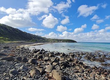 australia/western-district/attraction/crumpets-beach