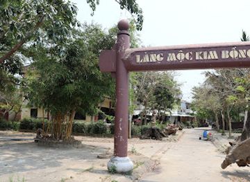 vietnam/hoi-an-ancient-town/attraction/lang-moc-kim-bong