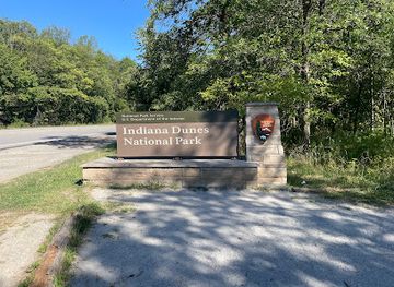 indiana/the-dunes/attraction/indiana-dunes-national-park-sign