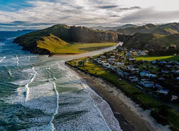 new-zealand/hawke-s-bay/attraction/kairakau-beach