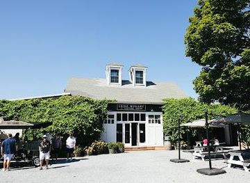 connecticut/connecticut-river-valley/attraction/lenz-winery