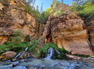 utah/bryce-canyon-city/attraction/big-springs