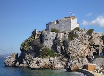 gibraltar/camp-bay/attraction/camp-bay-tunnel