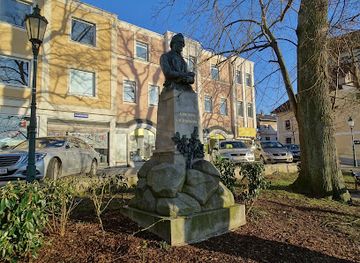 austria/muhlviertel/attraction/personlichkeitsdenkmal-k-a-kaltenbrunner