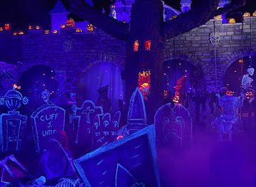 arizona/scottsdale/attraction/haunted-graveyard-az