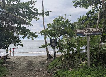 costa-rica/cahuita-national-park/attraction/round-rock-beach