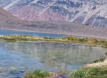 argentina/aconcagua-provincial-park/attraction/laguna-potrero-escondido