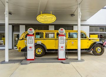 montana/beartooth-highway/attraction/buses-of-yellowstone-preservation-trust