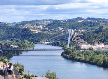 portugal/coimbra/attraction/rio-do-mondego