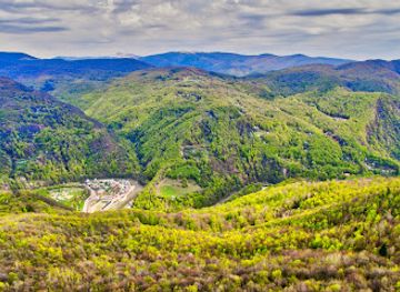 romania/parang-mountains/attraction/stancile-rafaila