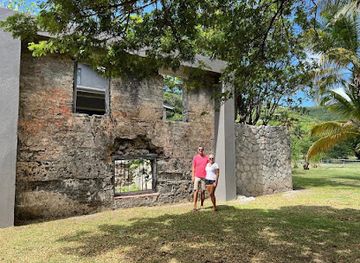 saint-vincent-and-the-grenadines/mayreau/attraction/grenadine-sea-salt