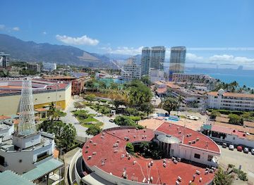mexico/puerto-vallarta/hotel-zone/attraction/puerto-magico