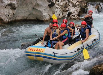 bosnia-and-herzegovina/bosnian-podrinje-canton/attraction/inesraft-rafting-na-neretvi