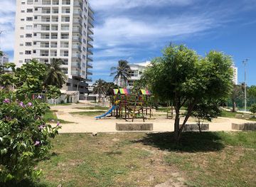 colombia/cartagena/el-laguito/attraction/lineal-de-crespo-park