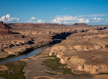 utah/canyonlands/attraction/hite-overlook