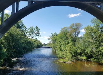 rhode-island/blackstone-river-bikeway/attraction/captain-wilbur-kelly-house-transportation-museum