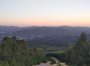 portugal/beira-alta/attraction/miradouro-e-baloico-da-amizade