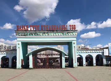 mongolia/dzungarian-basin/attraction/narantuul-market
