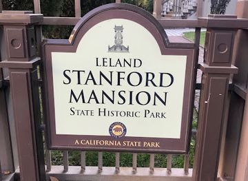 california/central-coast/attraction/stanford-mansion