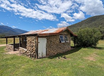 australia/kosciuszko-national-park/attraction/geehi-huts-walking-track