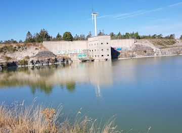 sweden/gotland/attraction/kalkstensbadet-bredvid-smojen