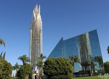 california/huntington-beach/attraction/christ-cathedral