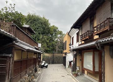 japan/kyoto/gion/attraction/ichinenzaka-hill