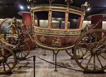 vatican-city/vatican-obelisk/attraction/carriage-pavilion
