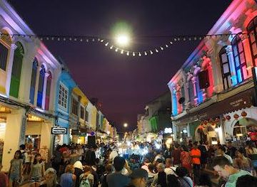 thailand/phuket/attraction/lard-yai-sunday-night-market