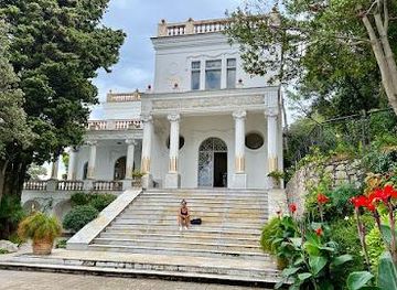 italy/capri/attraction/villa-lysis