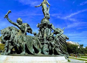 france/versailles/attraction/place-de-la-nation