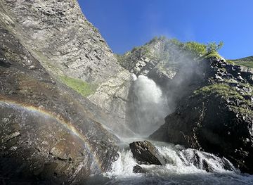 georgia/khevi/attraction/chkhatiskari-waterfall