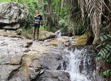 ghana/kwahu/attraction/adom-waterfalls