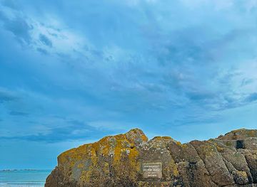 jersey/saint-clement/attraction/victor-hugo-and-his-favourite-rocks-at-st-clement-jersey